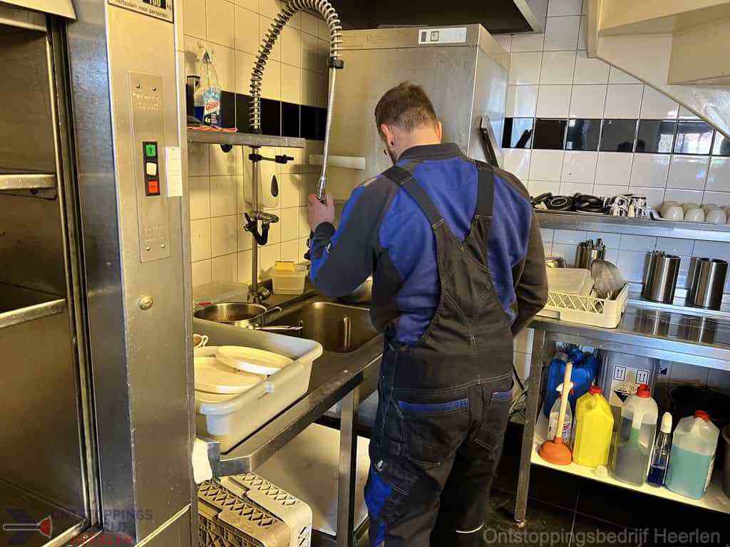 Ontstoppen Gootsteen Heerlen Ontstoppen Gootsteen Heerlen